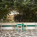 Tinos Beauty Village アパート